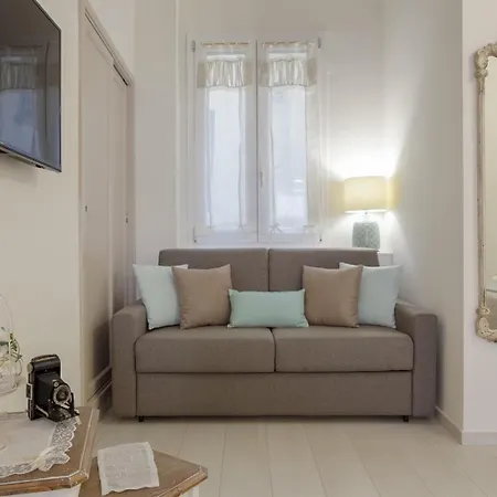 Elegante A 3 Minuti Dal Duomo Appartement