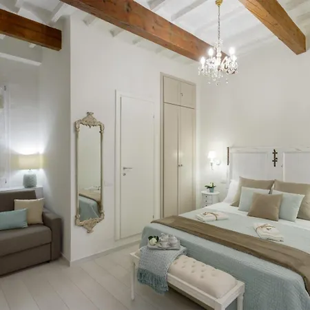 Apartmán Elegante A 2 Passi Dal Duomo